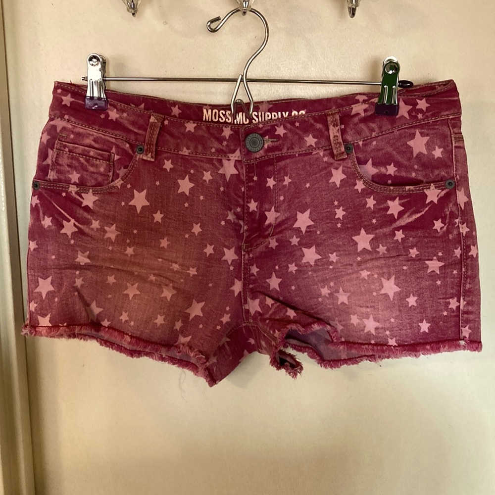 Weathered Red Shorts with Pink Stars